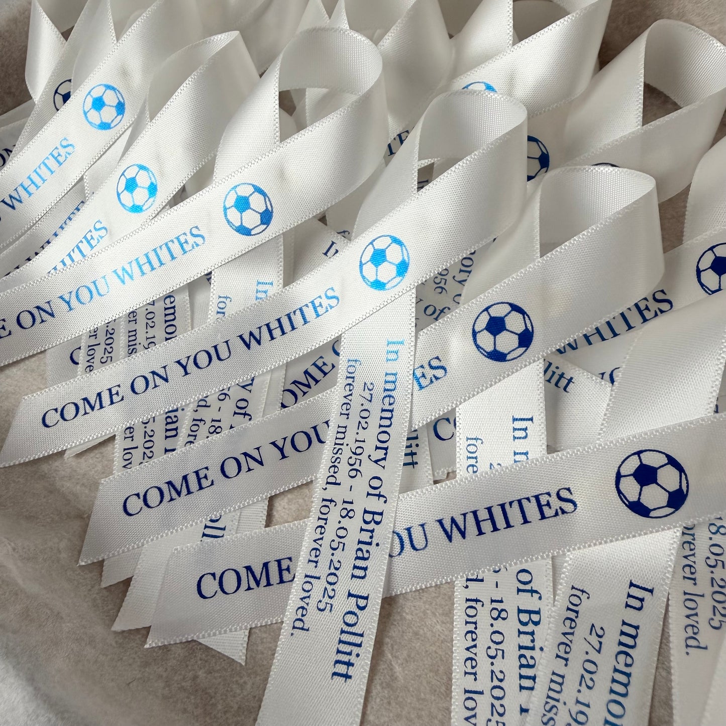 Personalised Memorial Ribbon, Funeral Remembrance Brooch with Safety Pin, 12.5 cm Height, Ready to Wear Keepsake